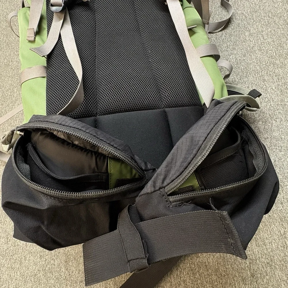 Vintage GoLite QUEST Hiking Backpack 50L Ultralight Green Hiking Internal Frame